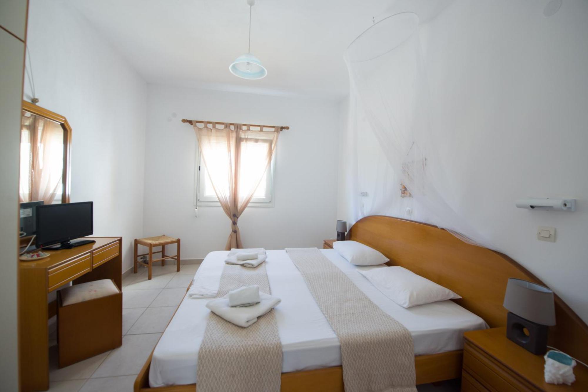 S&C Kosmos Beach Resort Roda  Extérieur photo