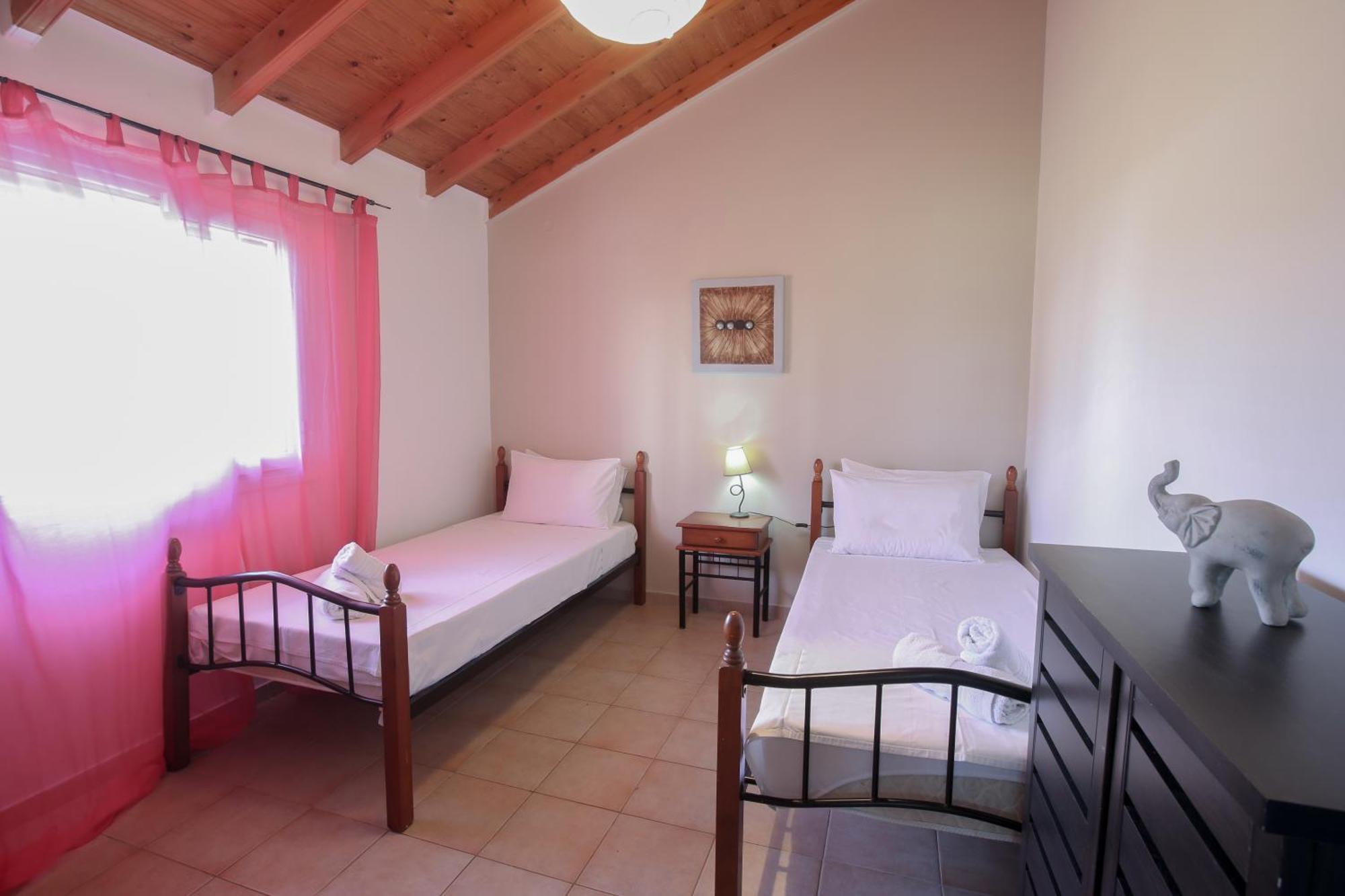 S&C Kosmos Beach Resort Roda  Extérieur photo