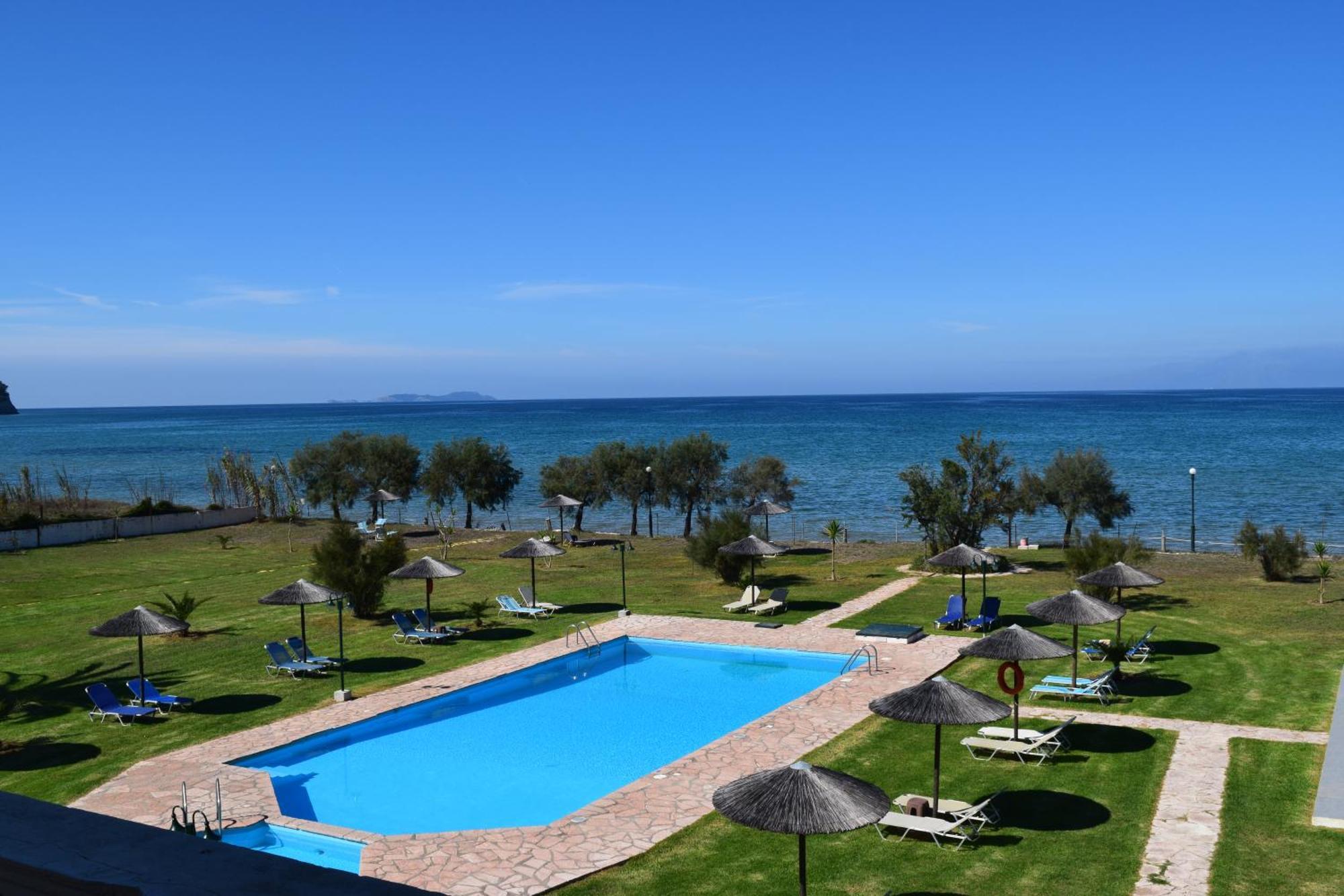 S&C Kosmos Beach Resort Roda  Extérieur photo
