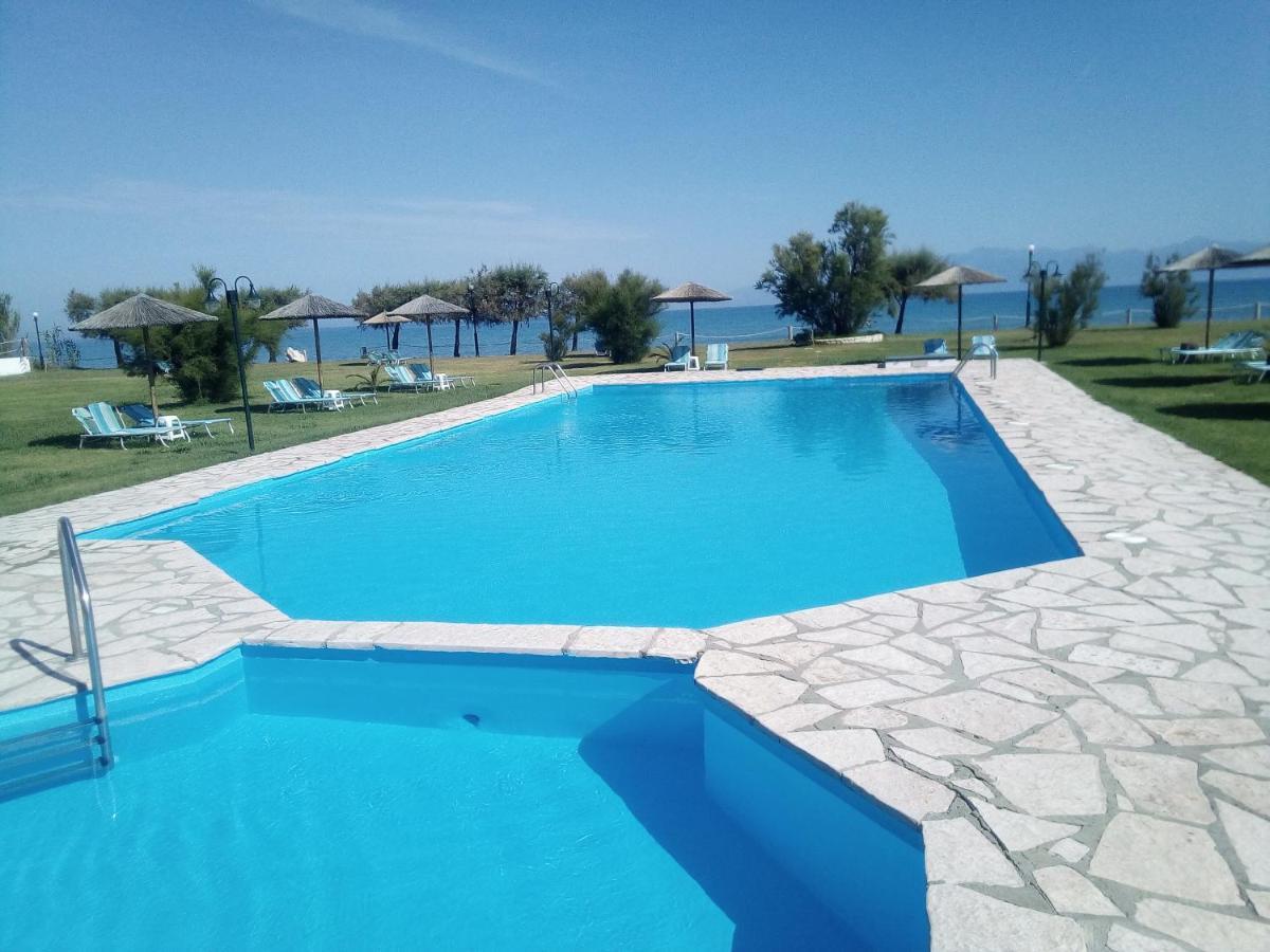 S&C Kosmos Beach Resort Roda  Extérieur photo
